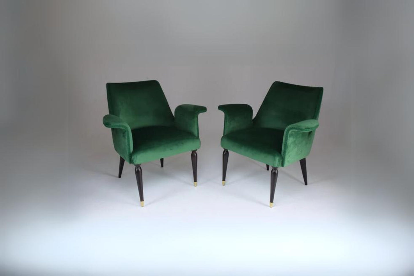 Paire de fauteuils italiens du XXe siècle par Paolo Buffa, années 1940 