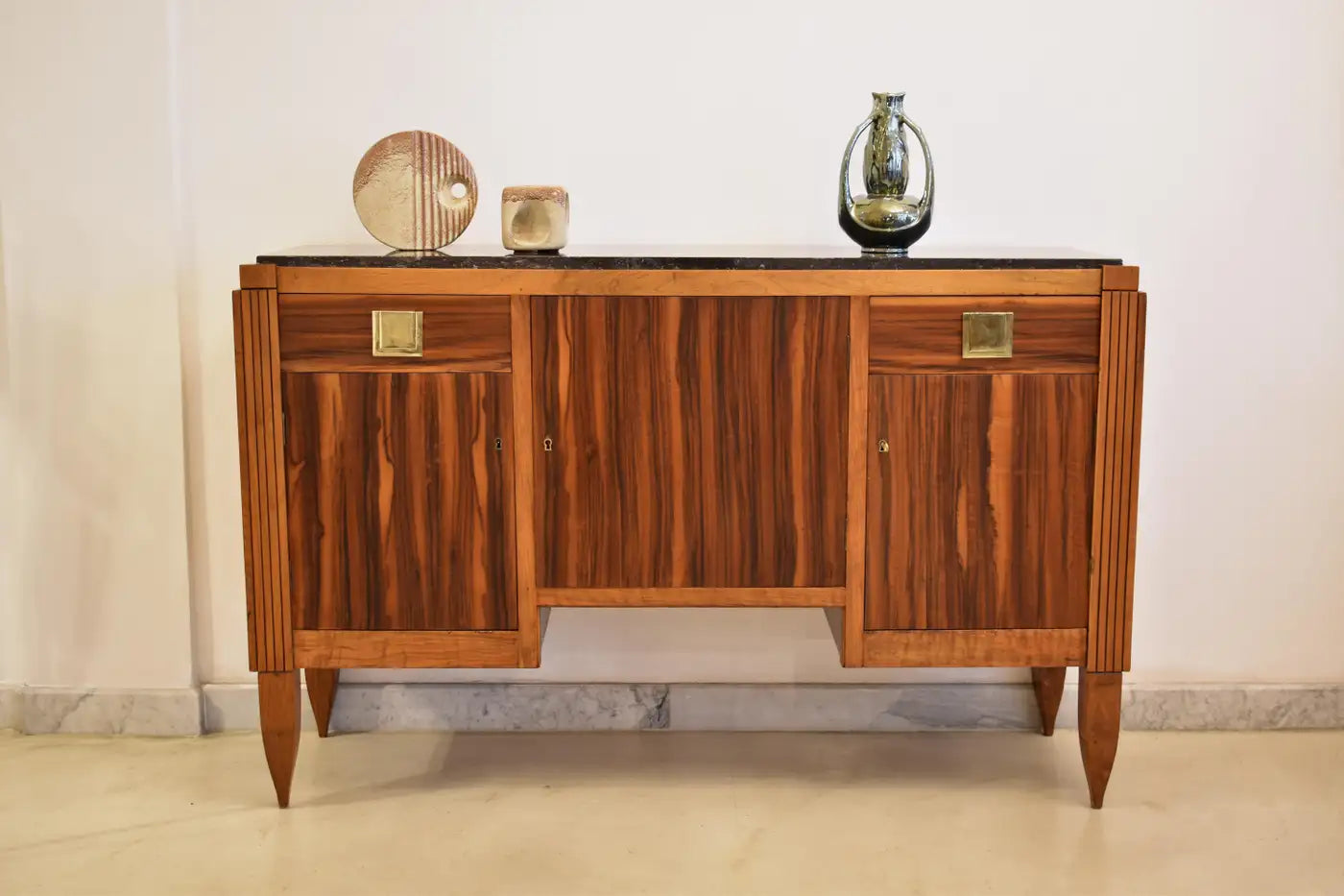 Buffet en bois français des années 1930 par André Sornay