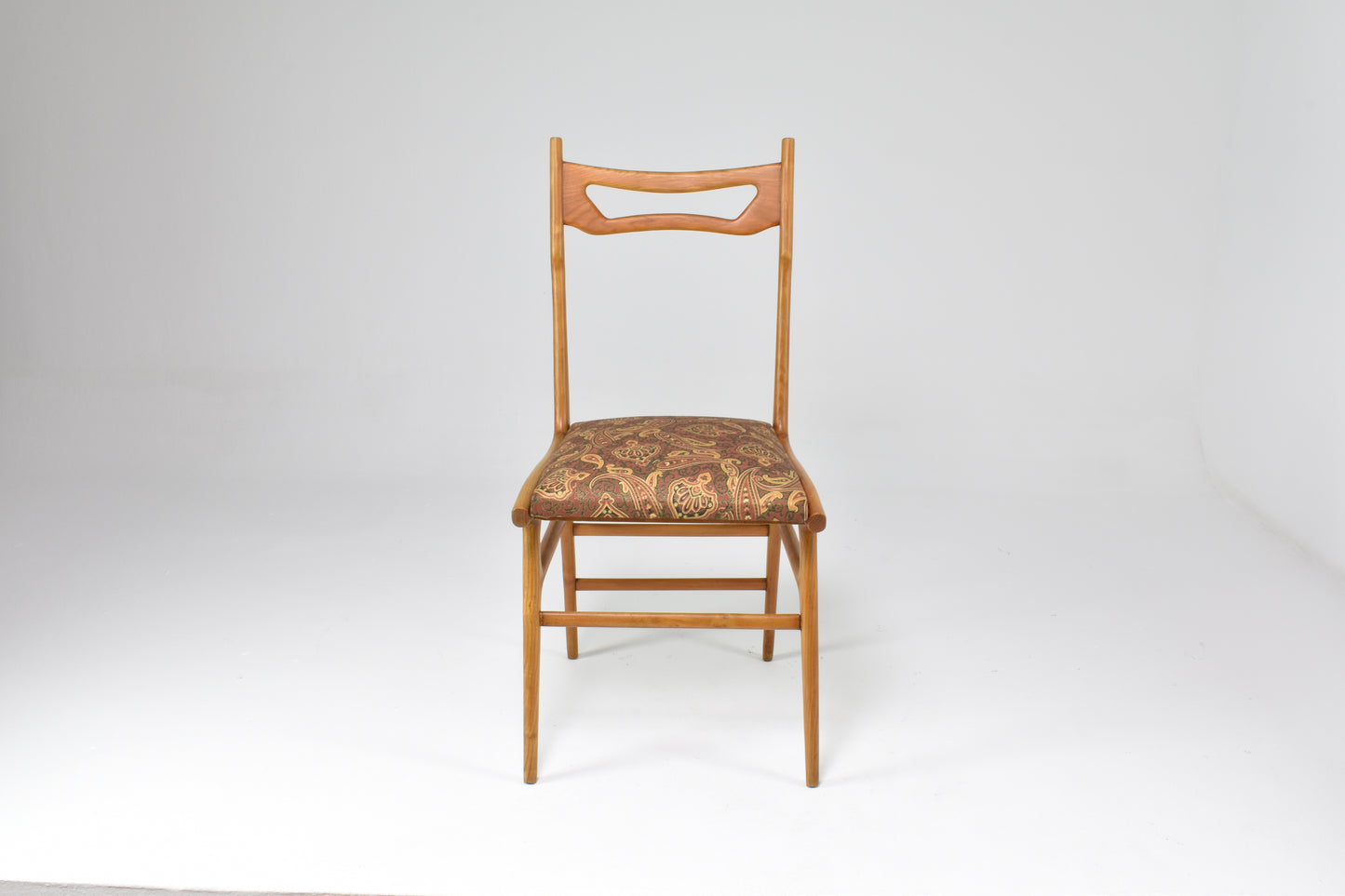 Lot de quatre chaises de salle à manger italiennes vintage en bois, années 1950