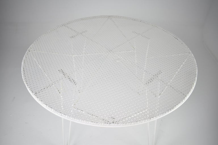 Table de jardin française des années 1950 attribuée à Mathieu Mategot