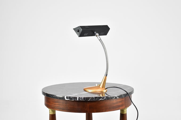 Lampe de table italienne en métal et laiton, années 1950