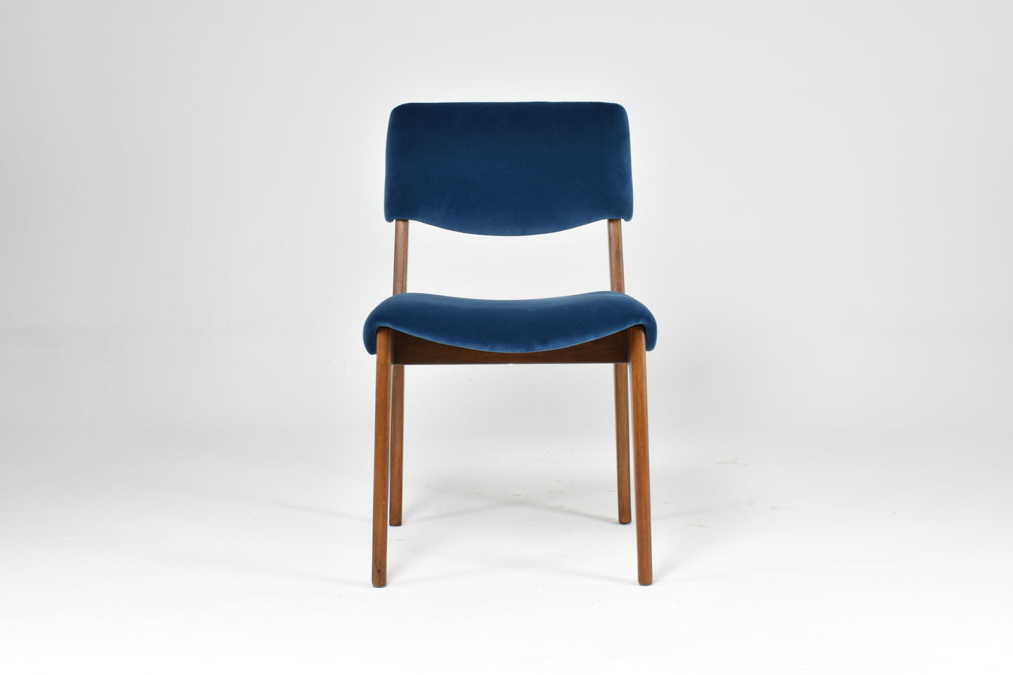 Lot de quatre chaises de salle à manger en bois italien Ico Parisi, années 1950-60