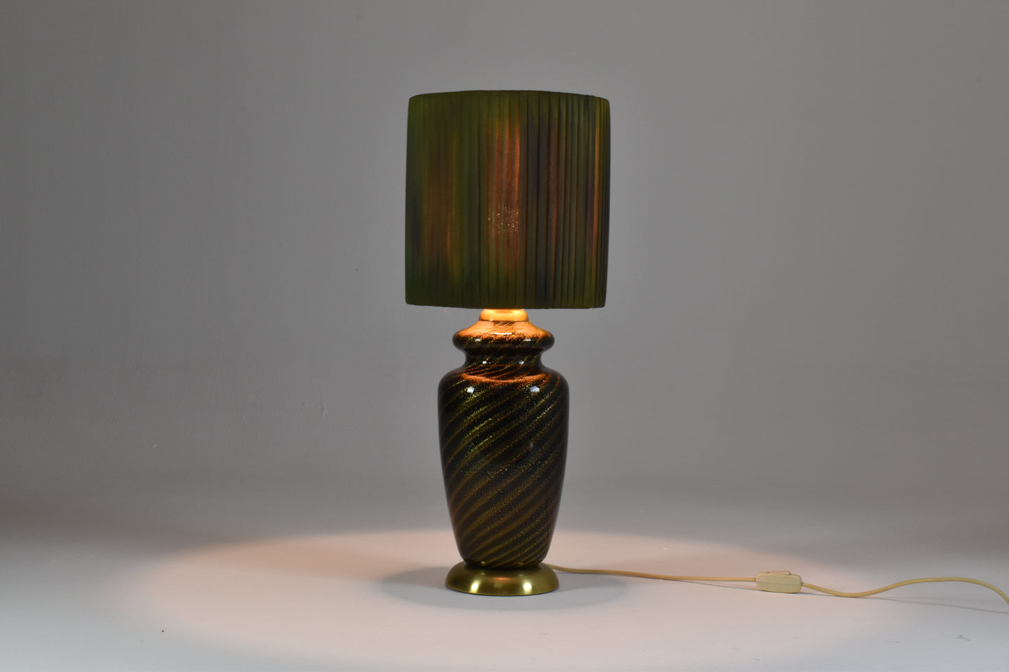 Lampe de table Murano verte italienne des années 1970 par Tommaso Barbi