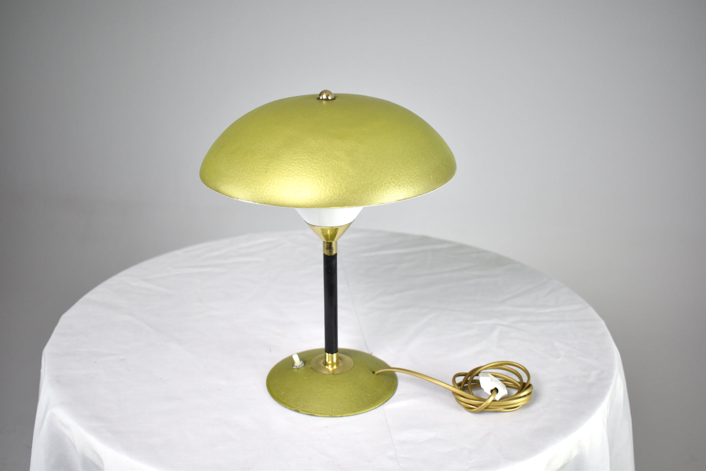 Lampe de table italienne en métal en forme de champignon, années 1970