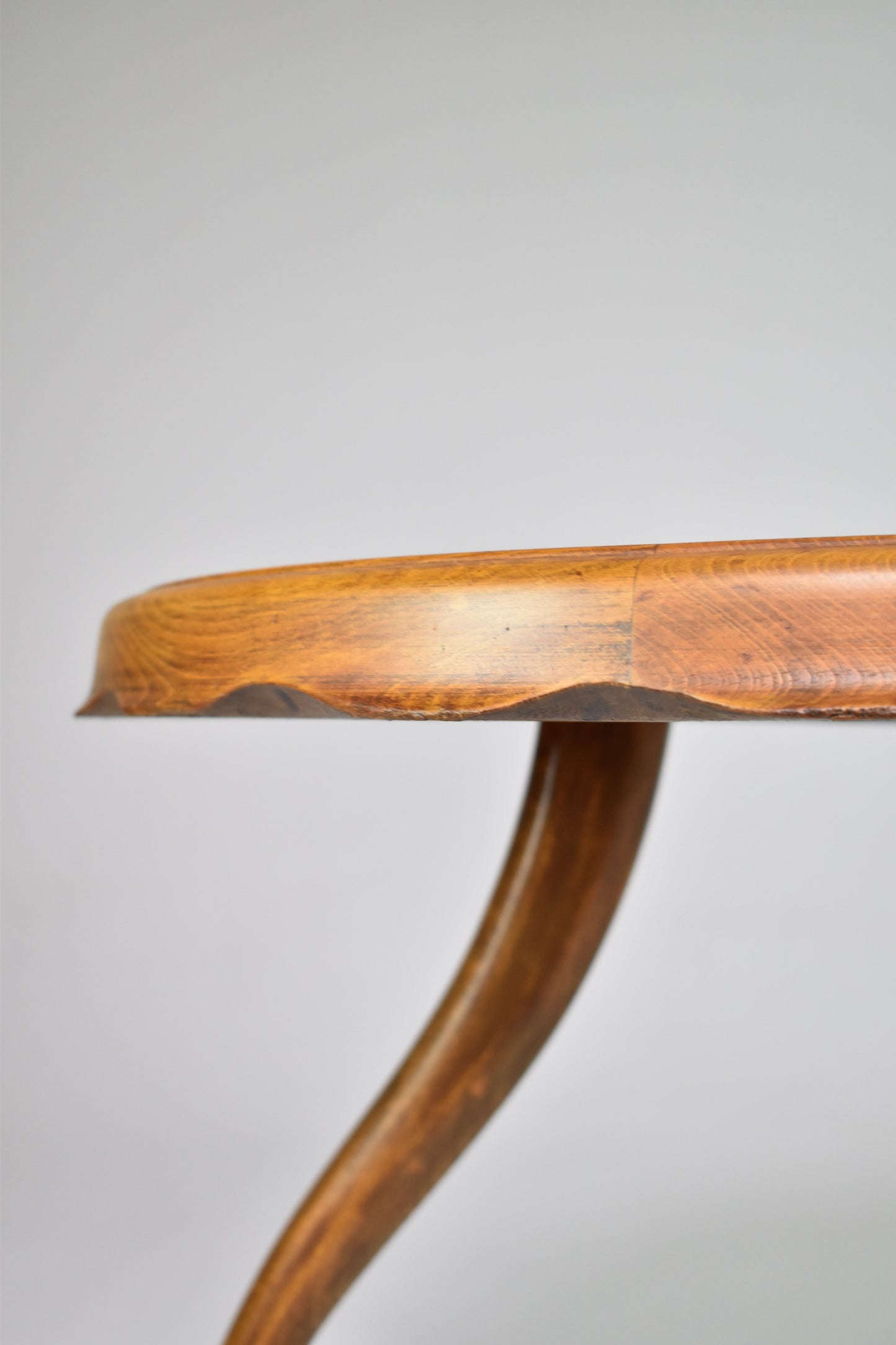 Table d'appoint italienne des années 1950 par Osvaldo Borsani