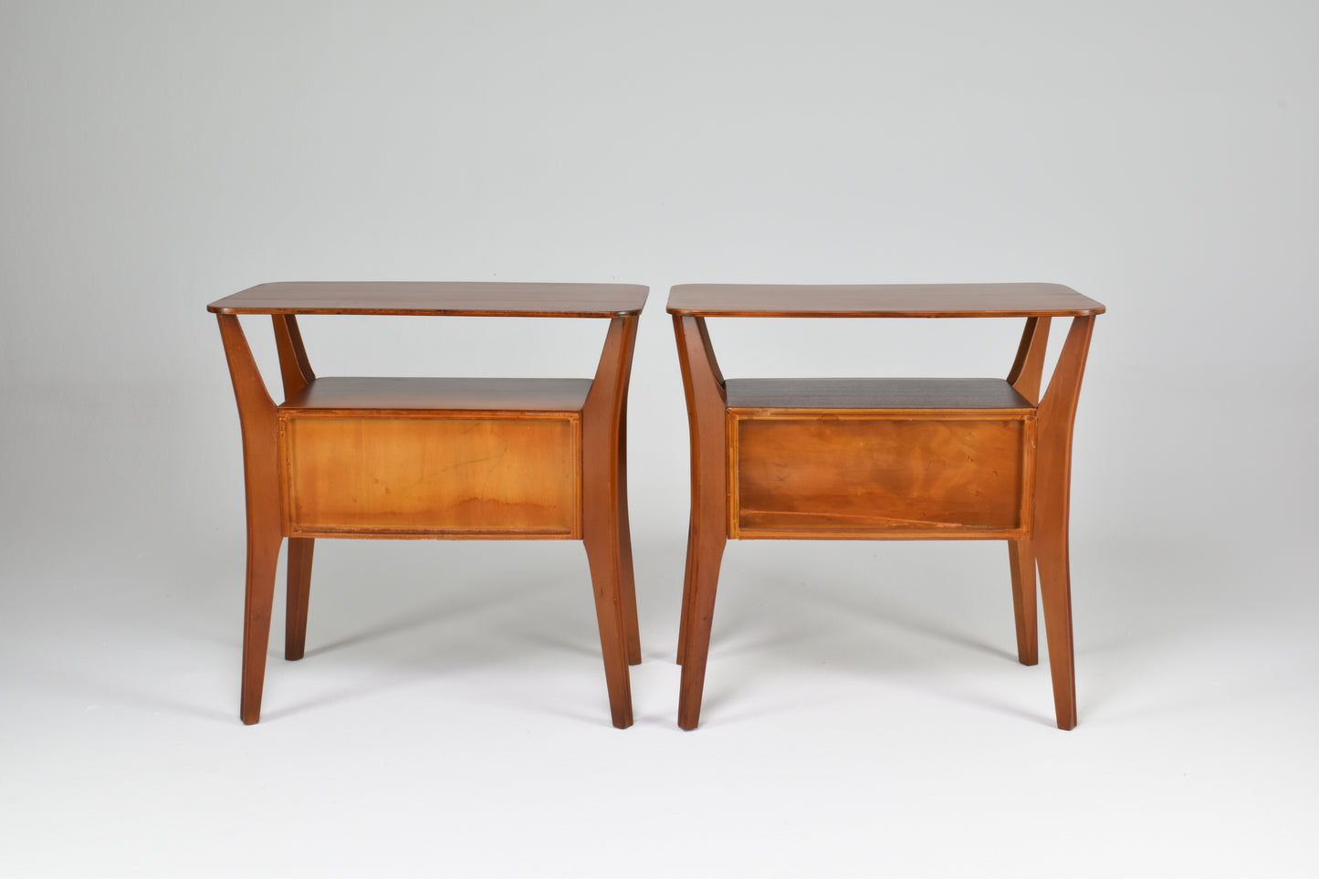 Paire de tables de nuit en érable italien attribuées à Gio Ponti pour Cantu, années 1950