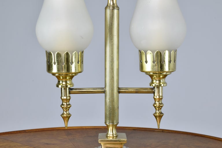 Lampe de table italienne double en laiton avec poignée des années 1940