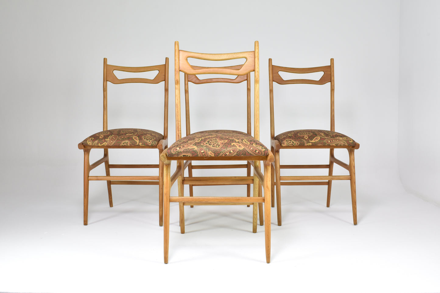 Lot de quatre chaises de salle à manger italiennes vintage en bois, années 1950