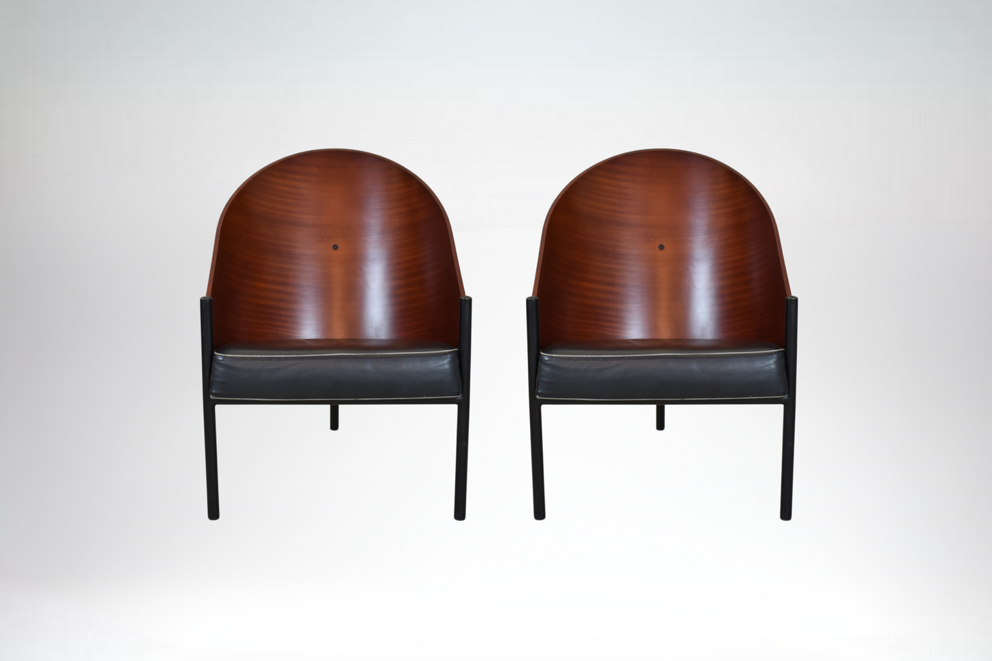 Suite italienne de deux fauteuils Philippe Starck, 1ère édition, Pratfall pour Driade, 1984