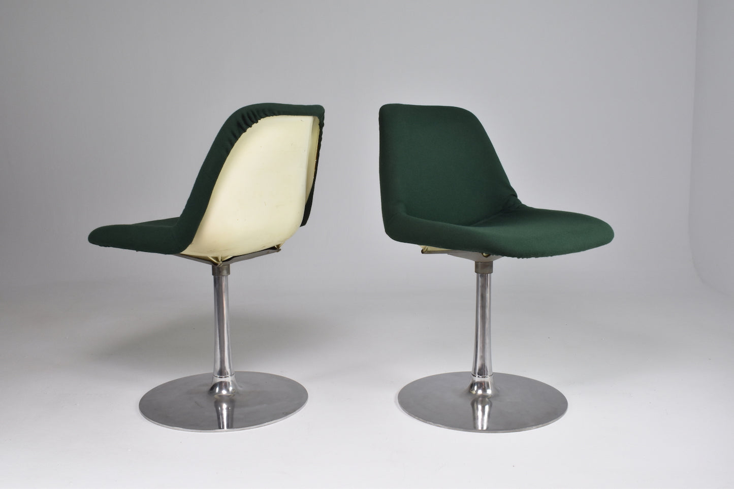 1960's Pair of Robin Day Rotating Chairs - Spirit Gallery 